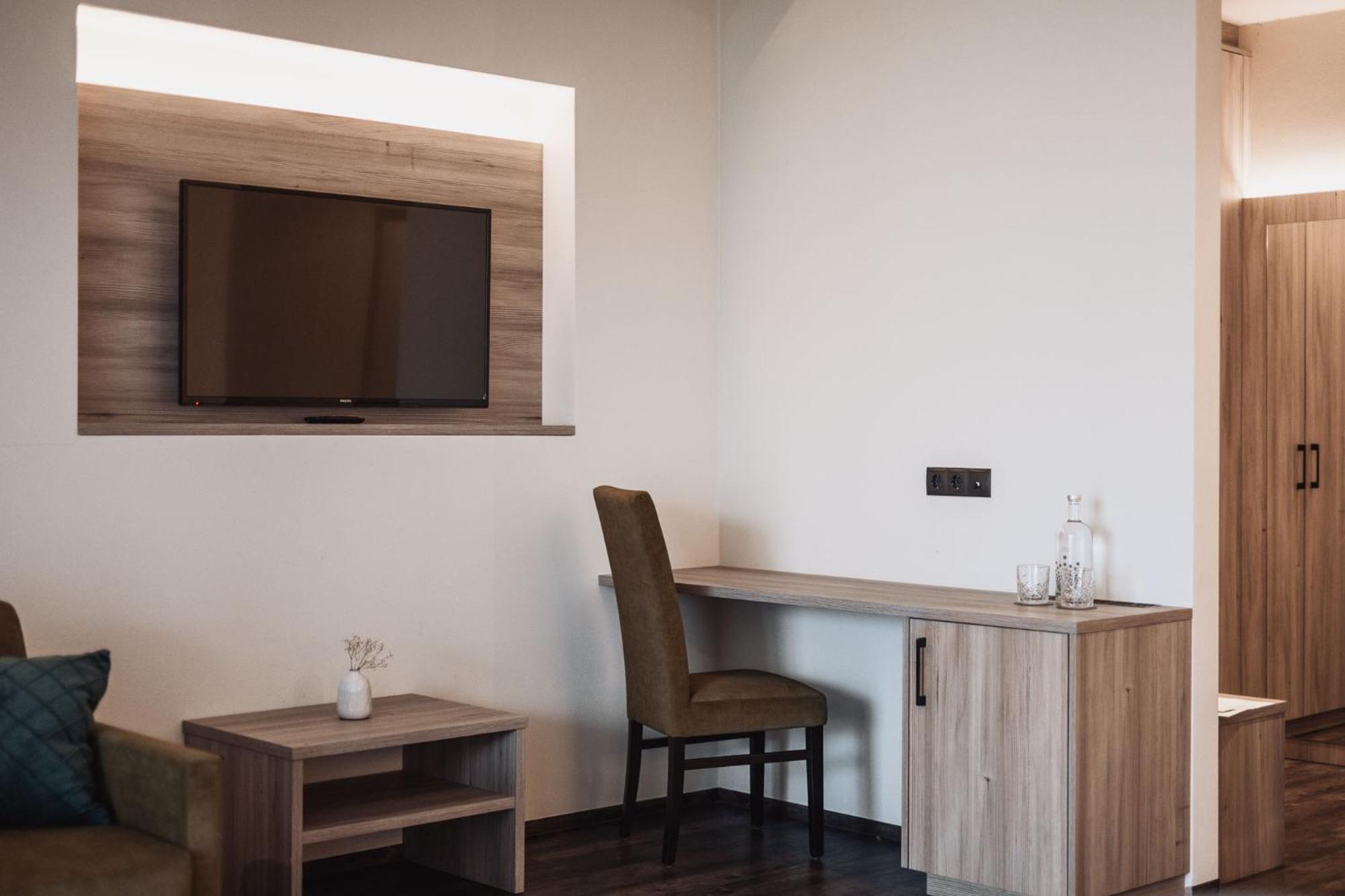 Hotel Montis - Active Nature Spa Brunico Exterior photo